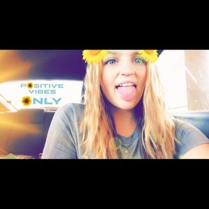 Meet your Posher, Chrissy